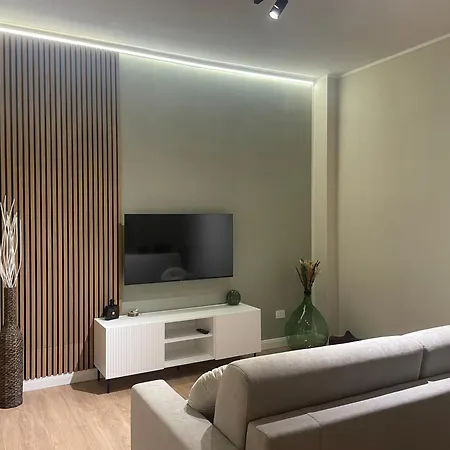 Carducci House * 阿斯蒂